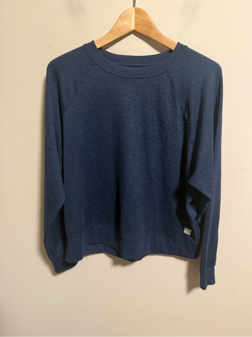 Vuori Halo Modern Crew Pullover Women’s Blue Coast Heather- Medium